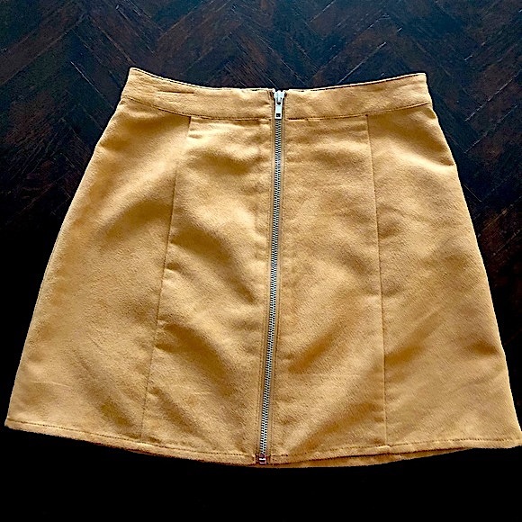 Suede Tan Brown Mini Skirt “Aritzia Leah” inspired - Picture 5 of 13